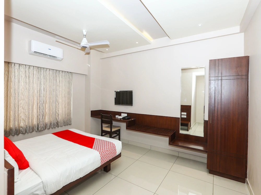 JN Stay By OYO Rooms