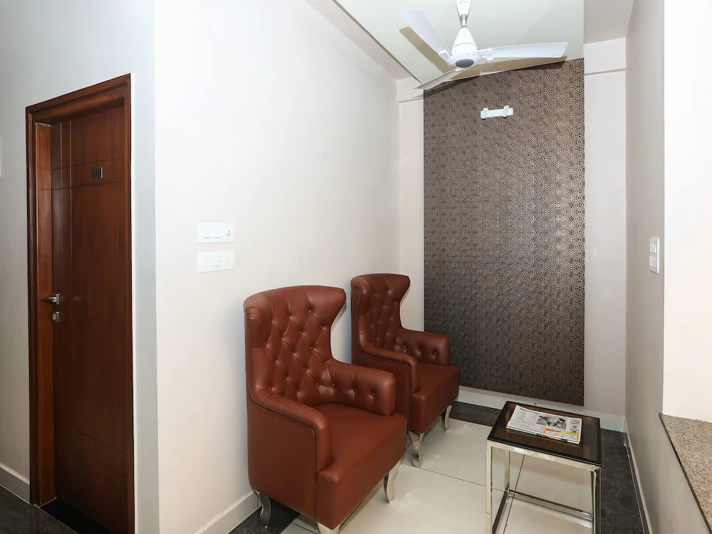 JN Stay By OYO Rooms