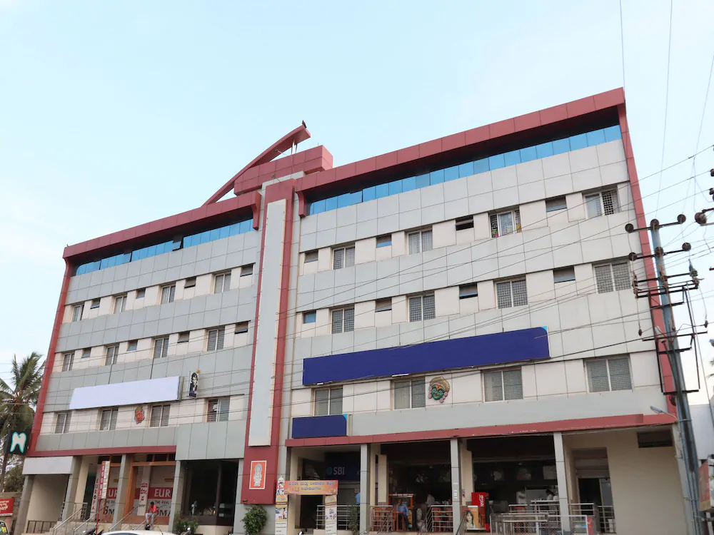 Lotus Inn By OYO Rooms