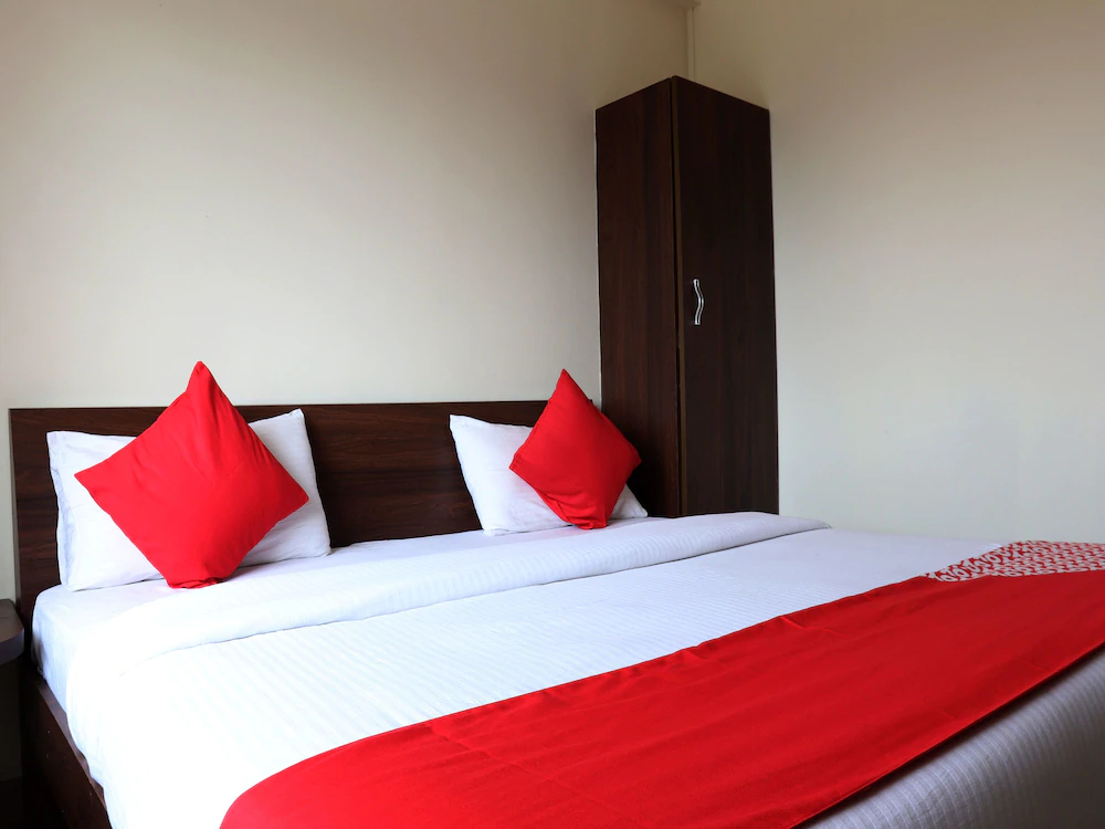 Lotus Inn By OYO Rooms