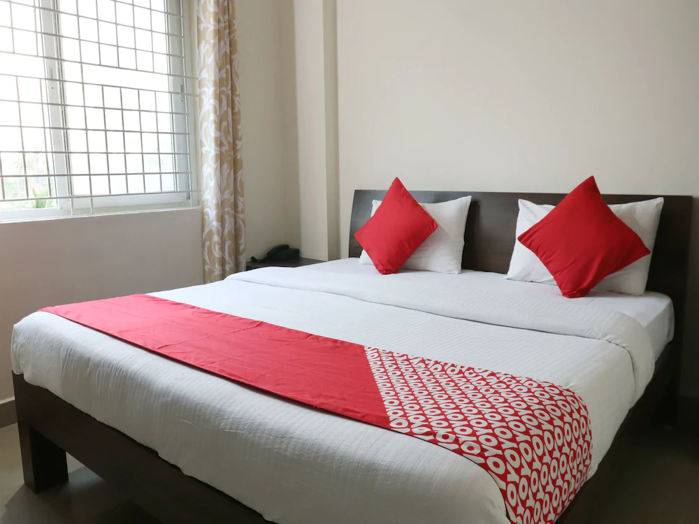 Lotus Inn By OYO Rooms