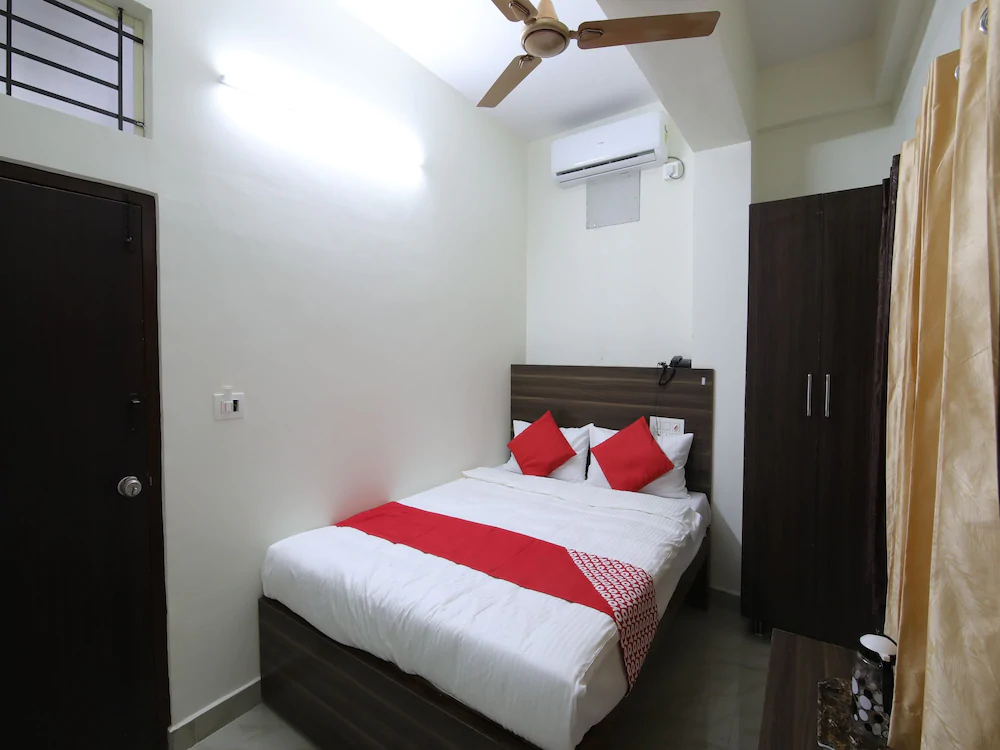 Mathura Inn By OYO Rooms