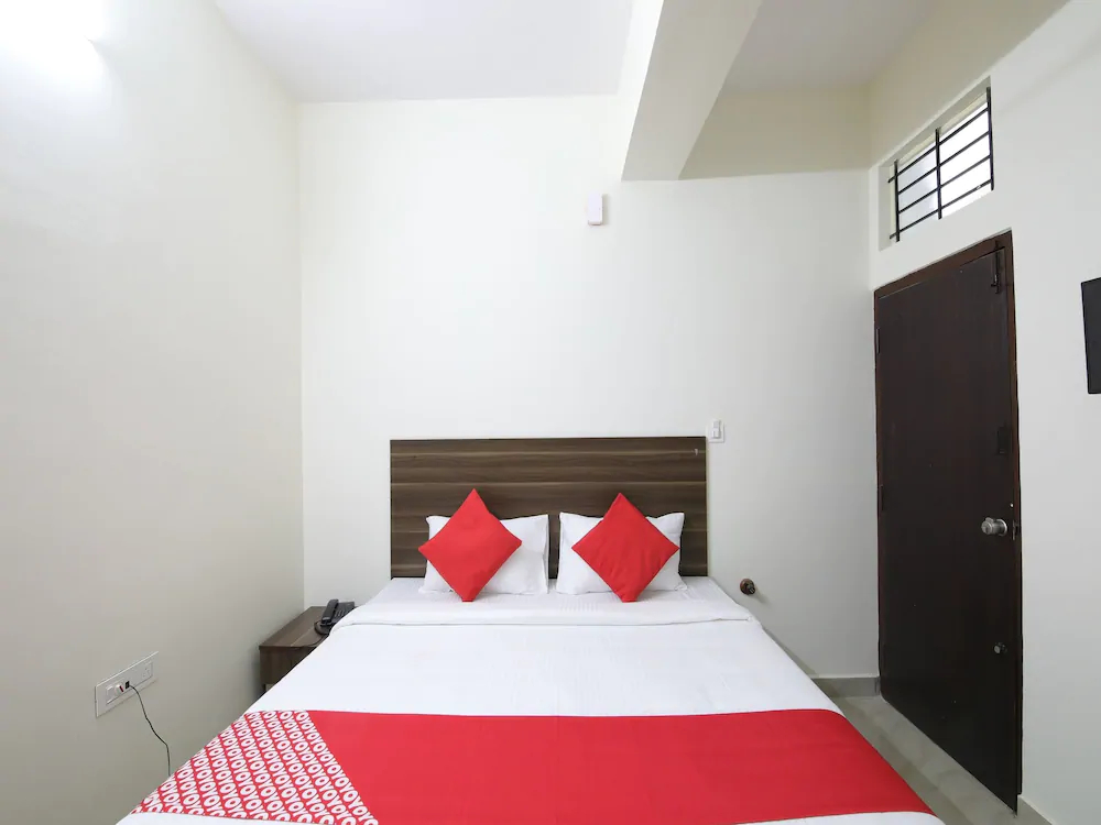 Mathura Inn By OYO Rooms