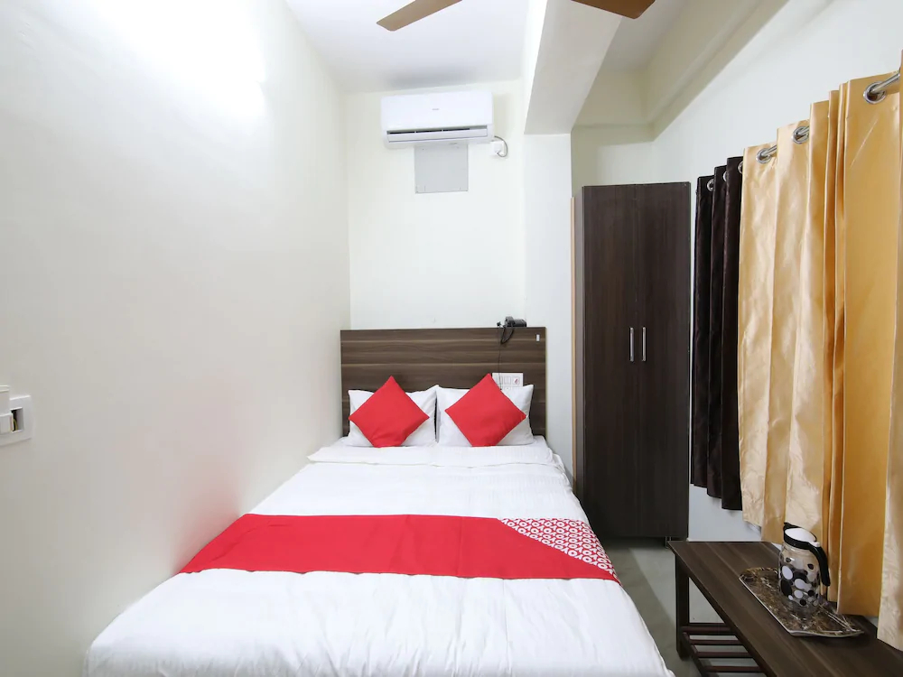 Mathura Inn By OYO Rooms