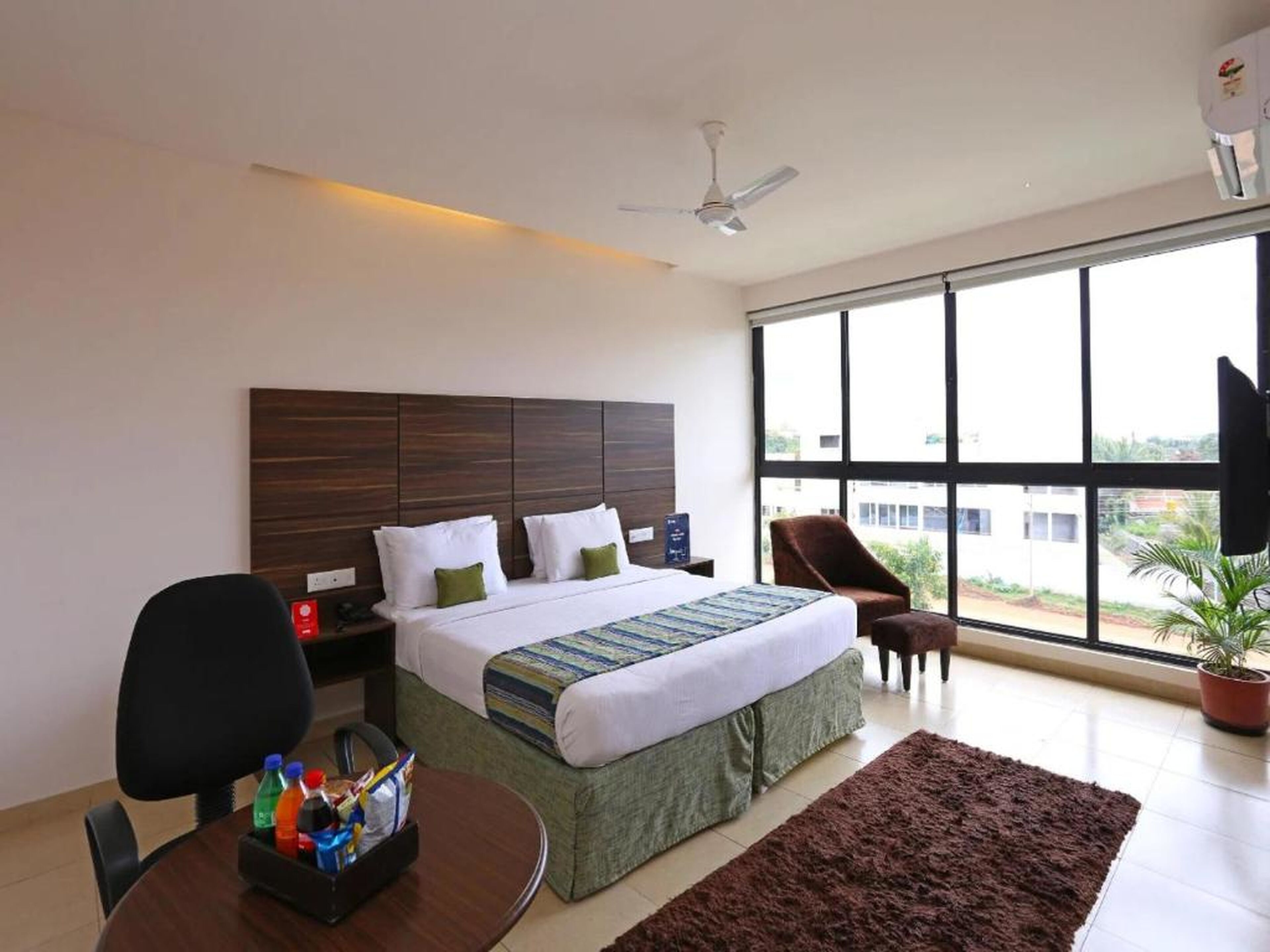 NAMSTAY - The Oasis Hotel