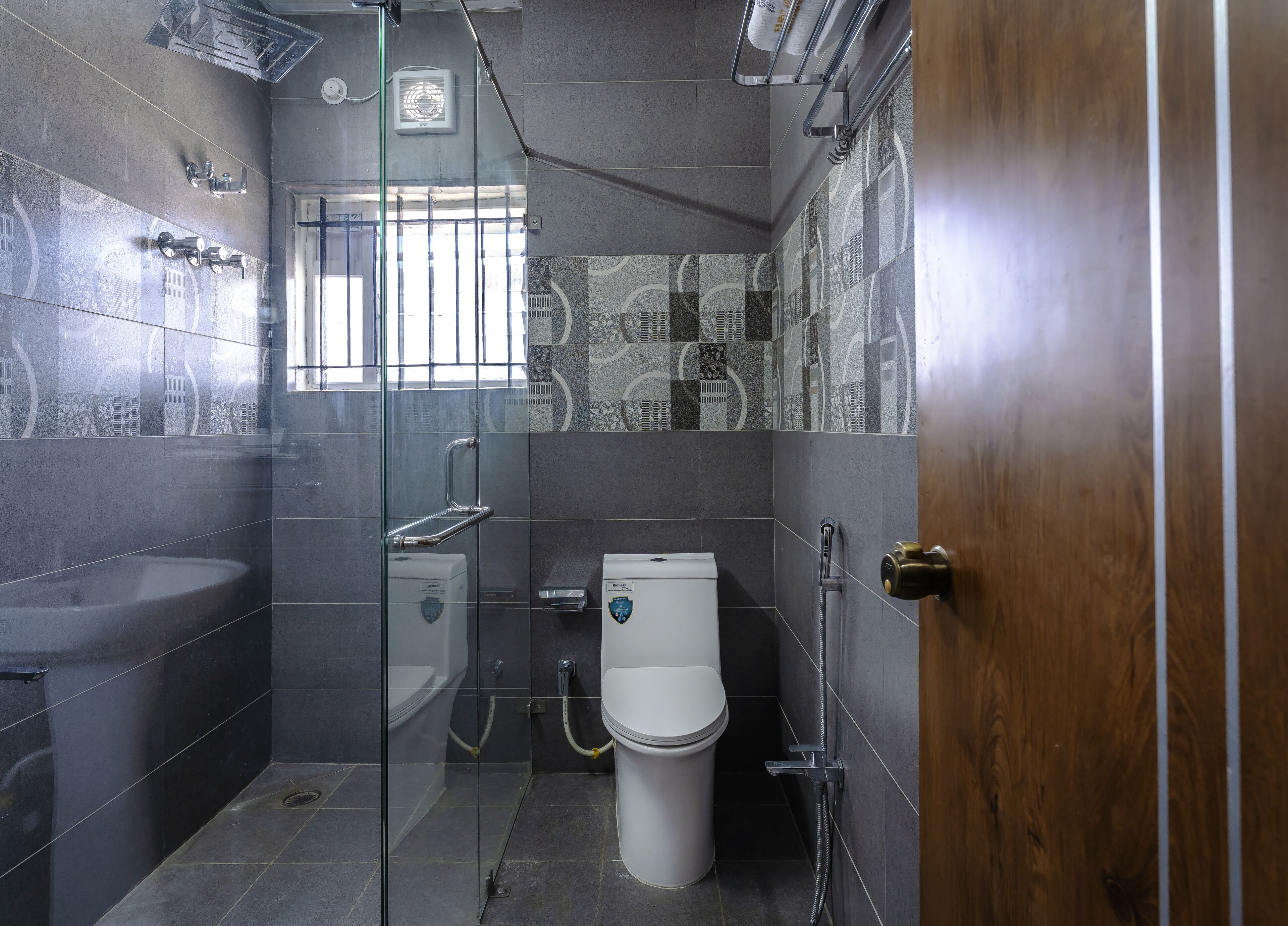 Royal Tusker Luxury Service Apartments