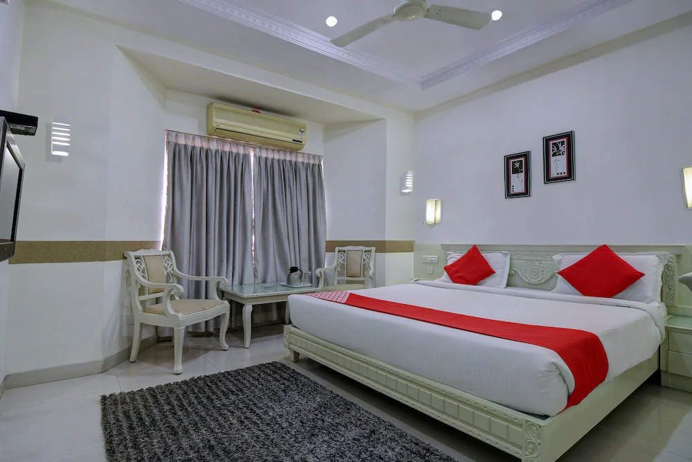 Shree Guru Residency