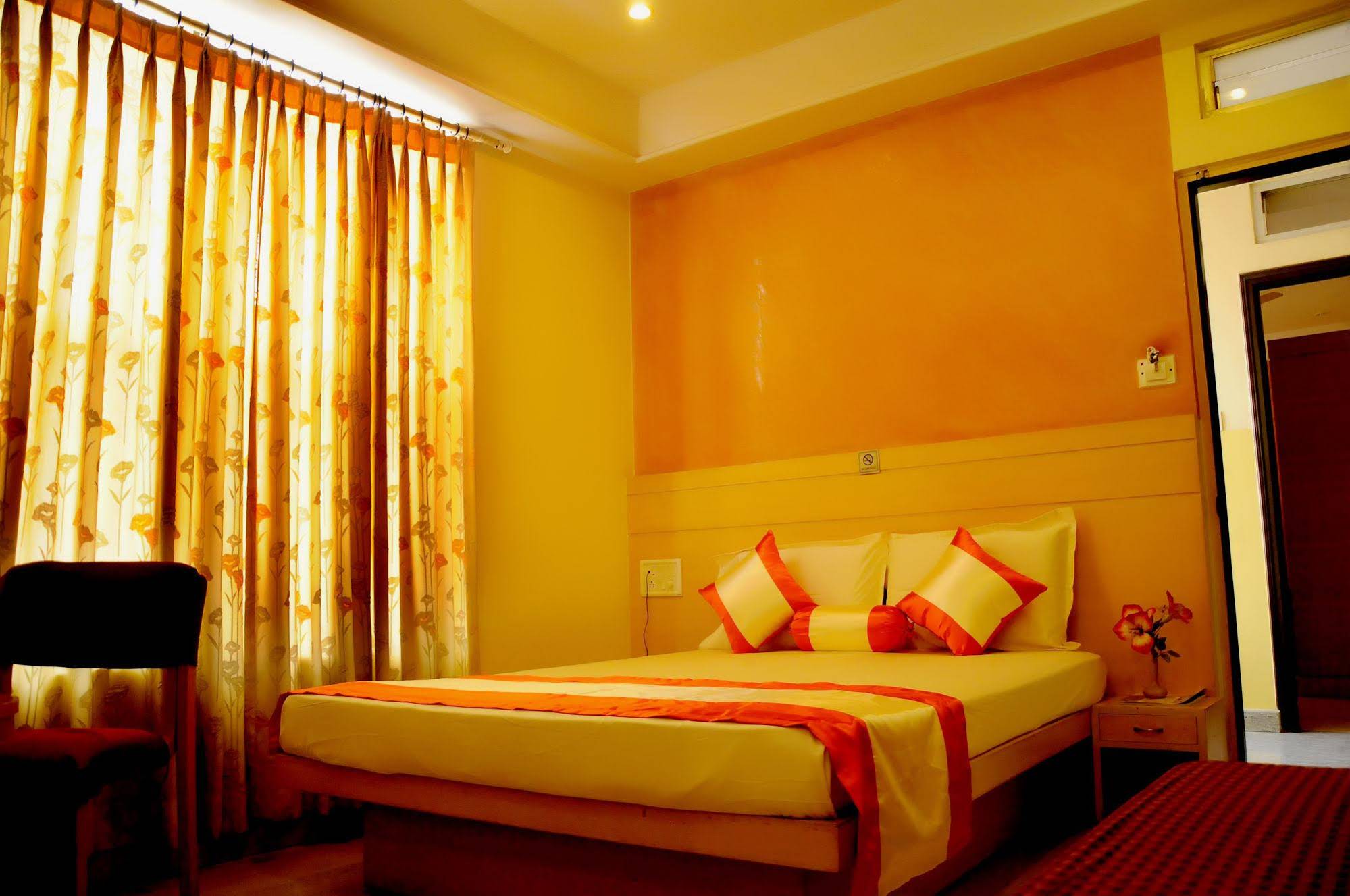 Suvarna Residency