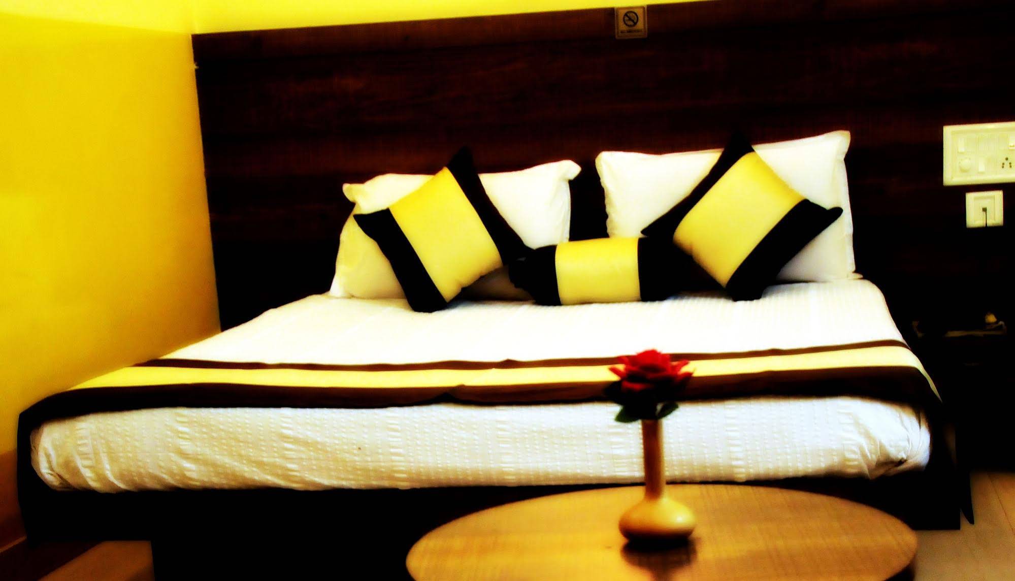Suvarna Residency
