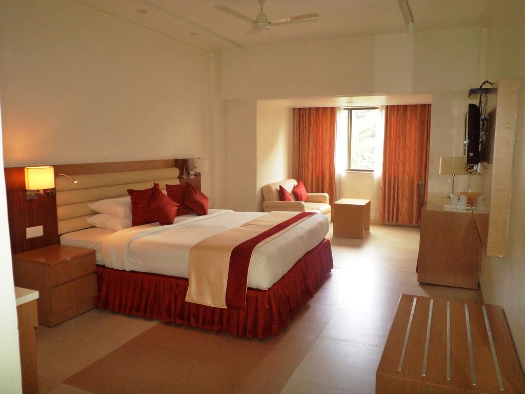 Hotel MB International Palace Side