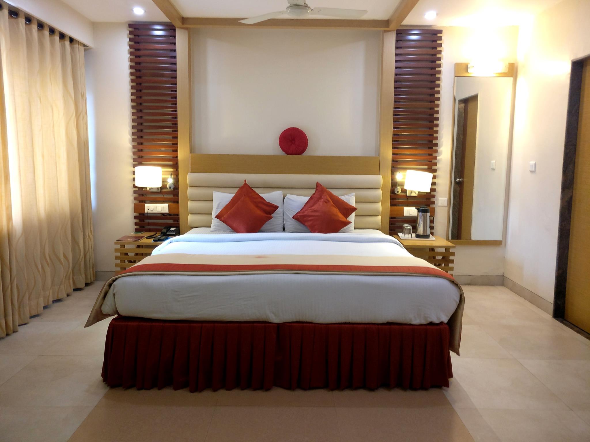 Hotel MB International Palace Side