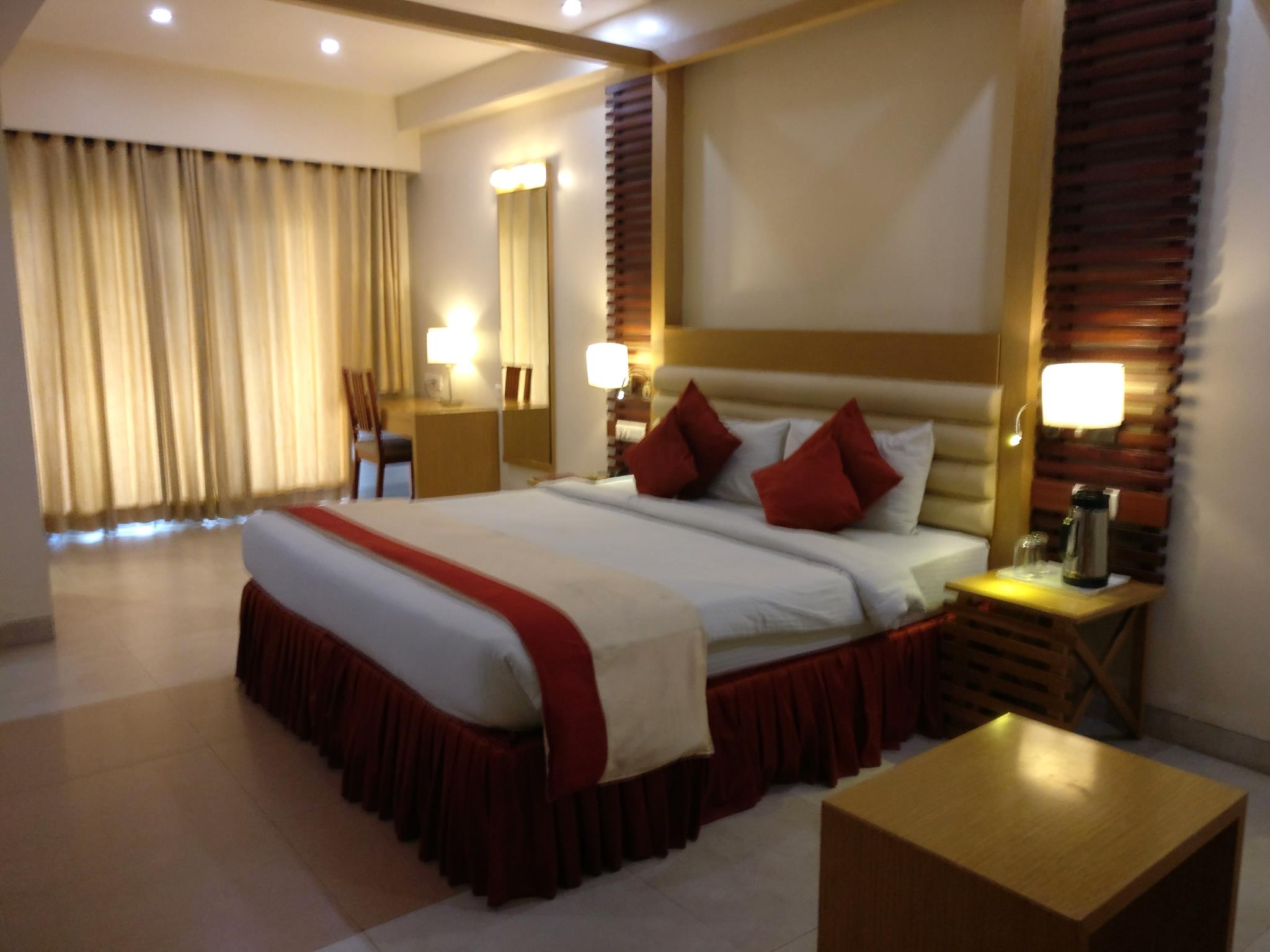 Hotel MB International Palace Side
