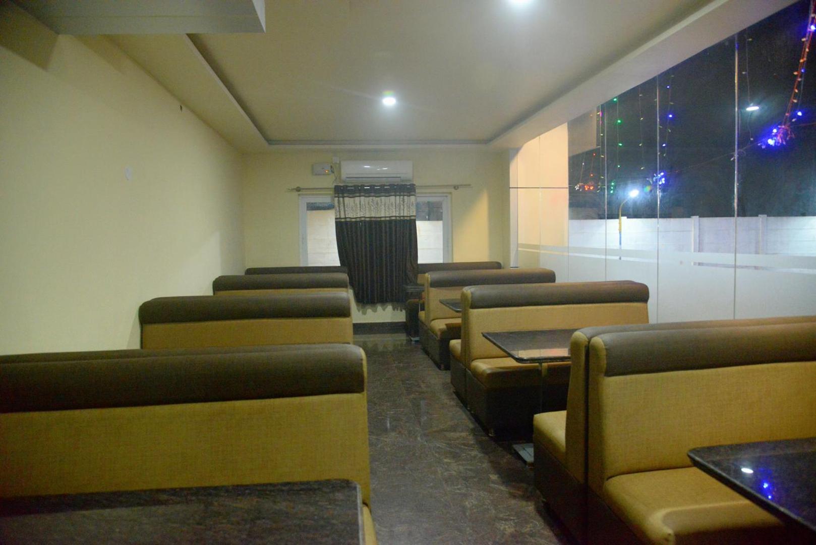 Hotel Souparnika