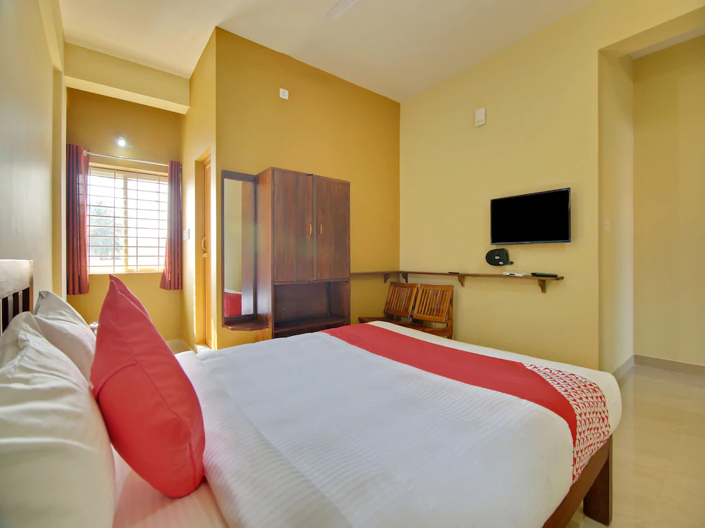 The Mayura Residency By OYO Rooms