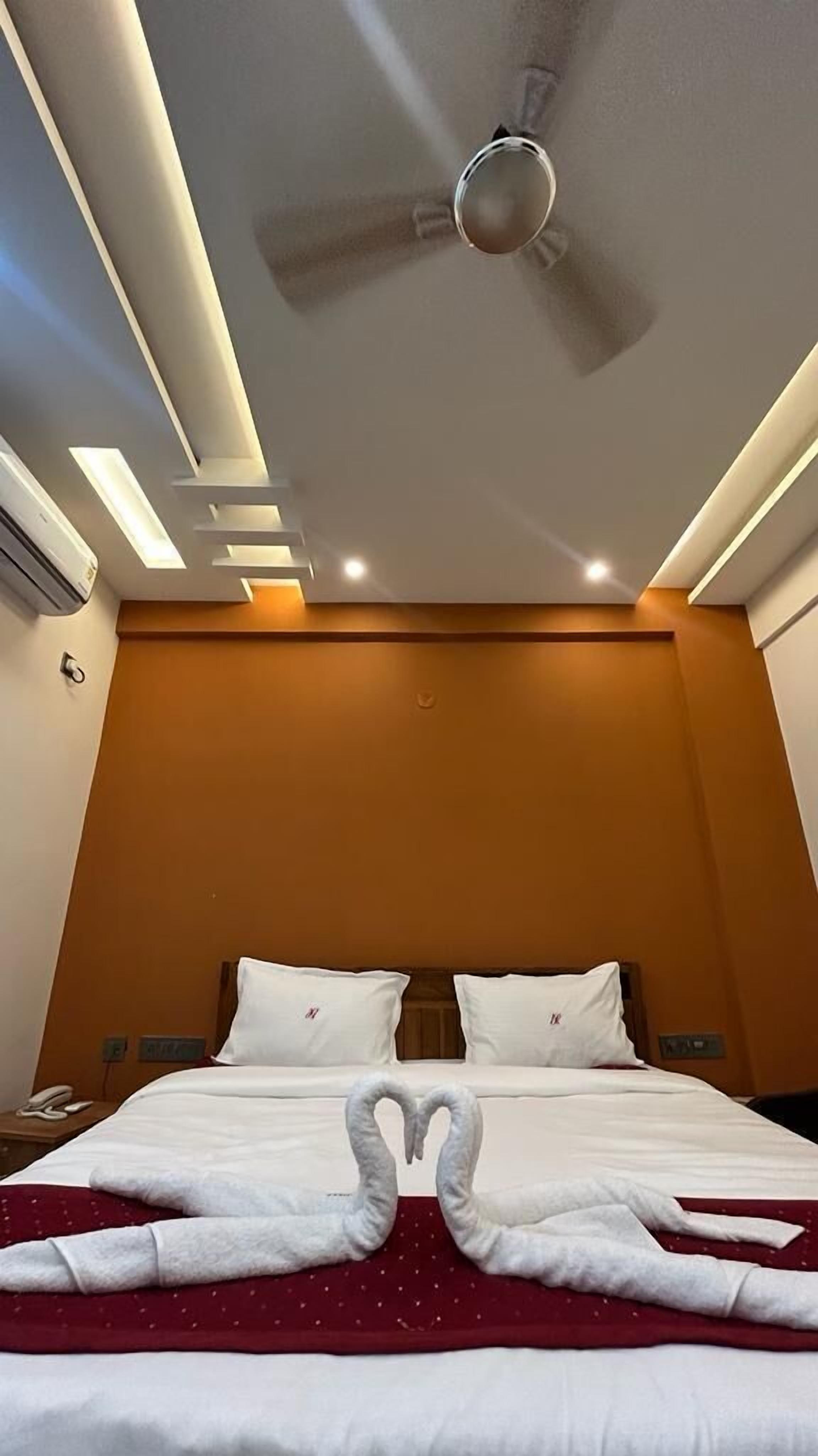 Green View Suite