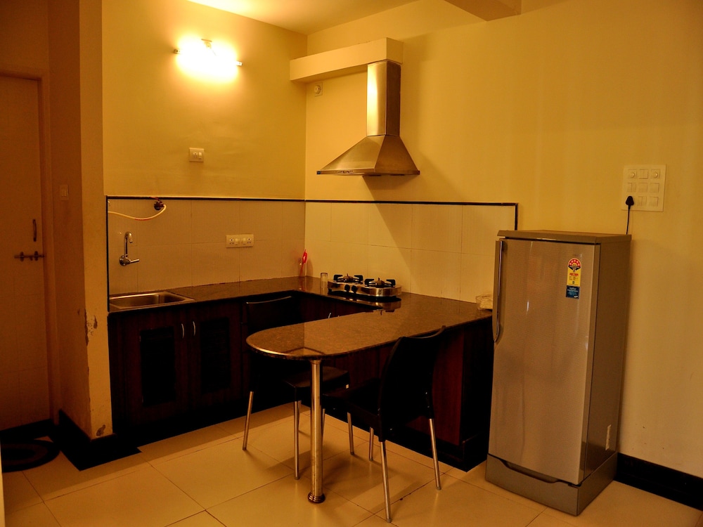 7th Heaven By OYO Rooms