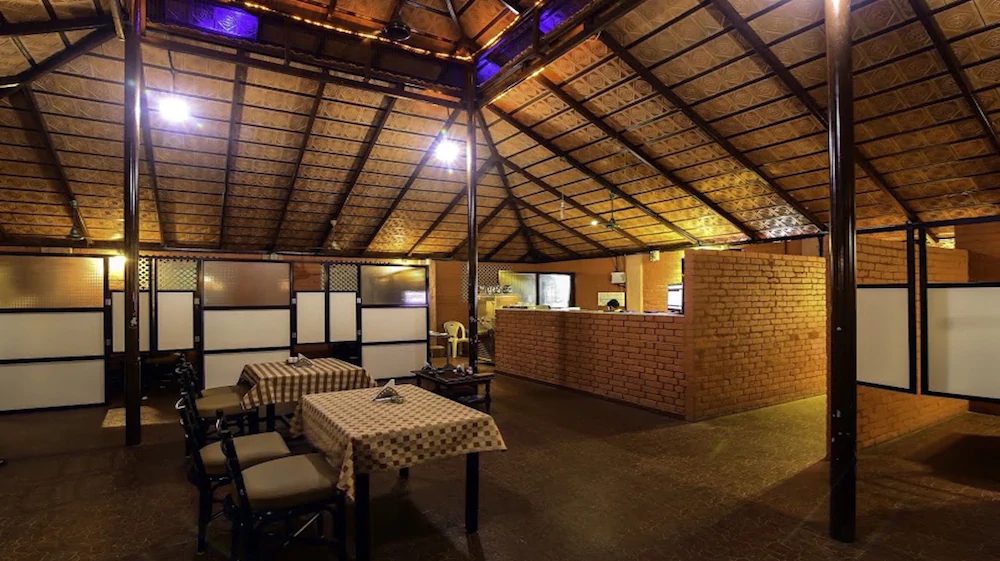 Hotel Ashlesh