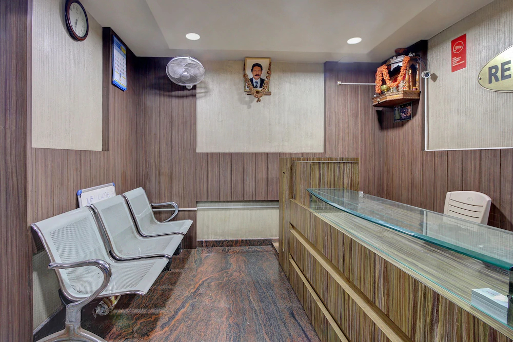 Shambhavi Hotels By OYO Rooms