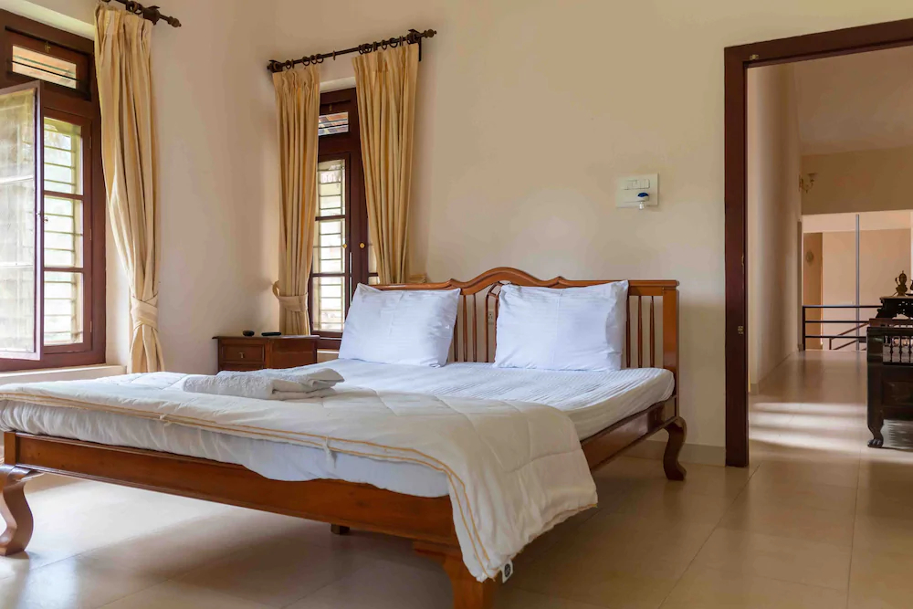 Crystal Homestay by Vista Rooms