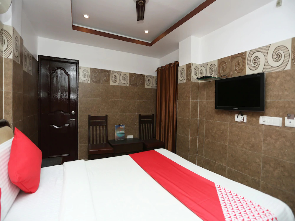 Hotel Log-Inn by OYO Rooms