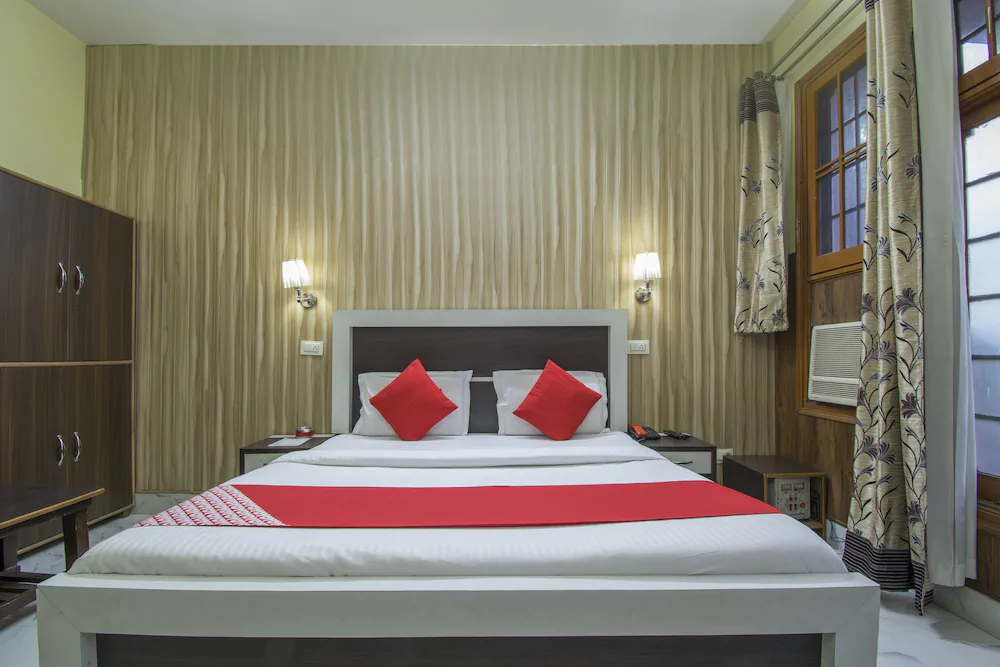 Hotel Maruti Lodge By OYO Rooms