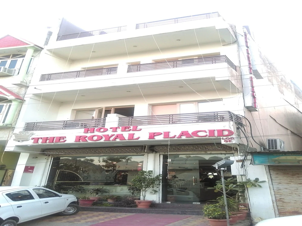 Hotel The Royal Placid