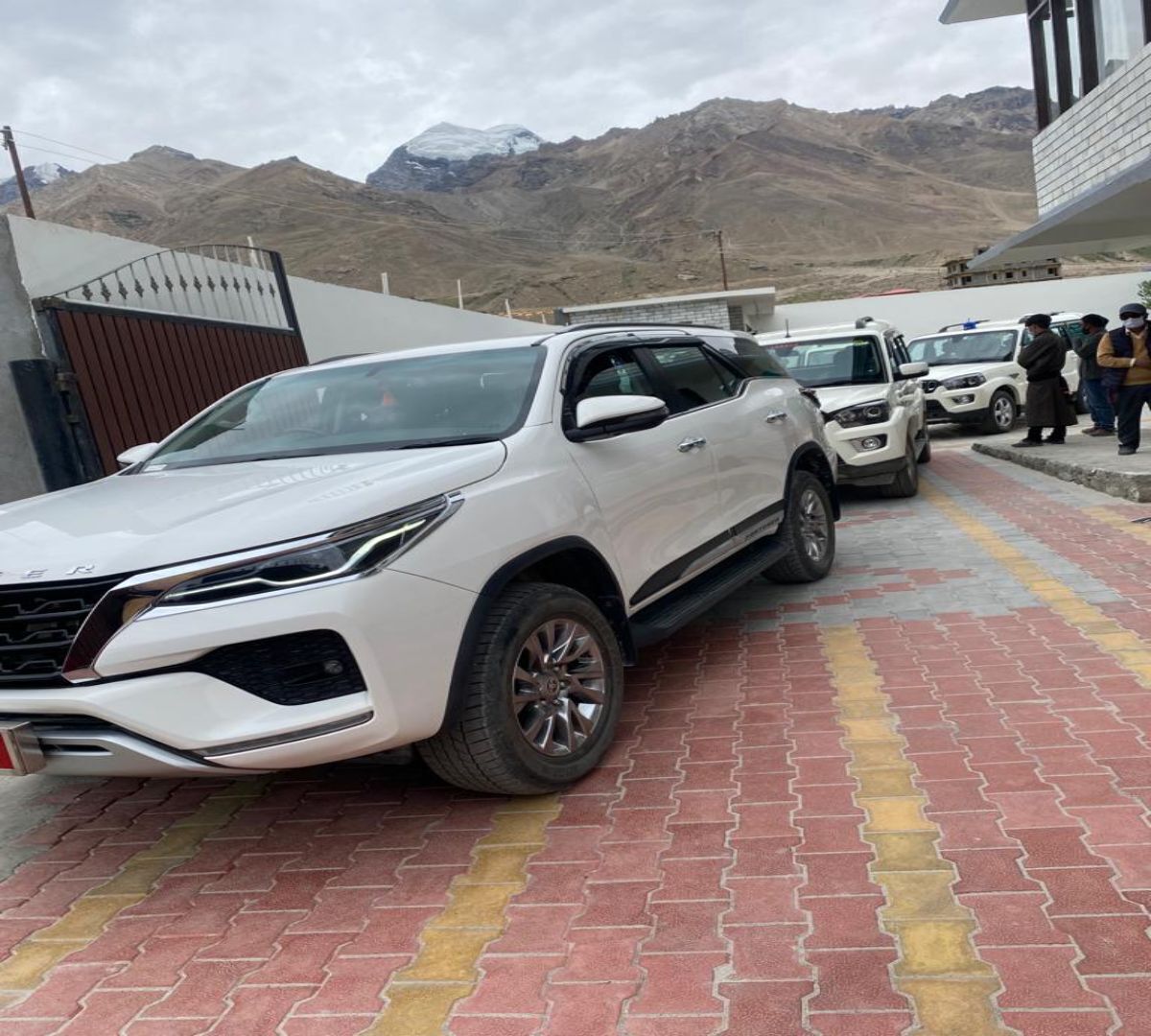 Dee Grand Marq Hotel