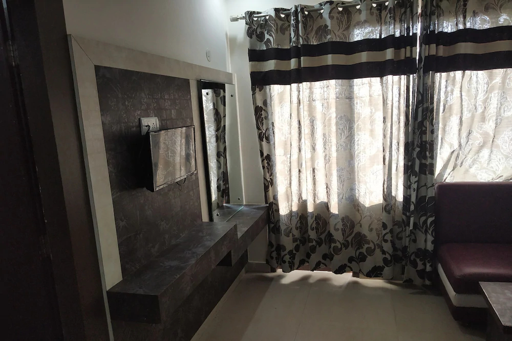 Hotel Mahadev Inn by OYO Rooms