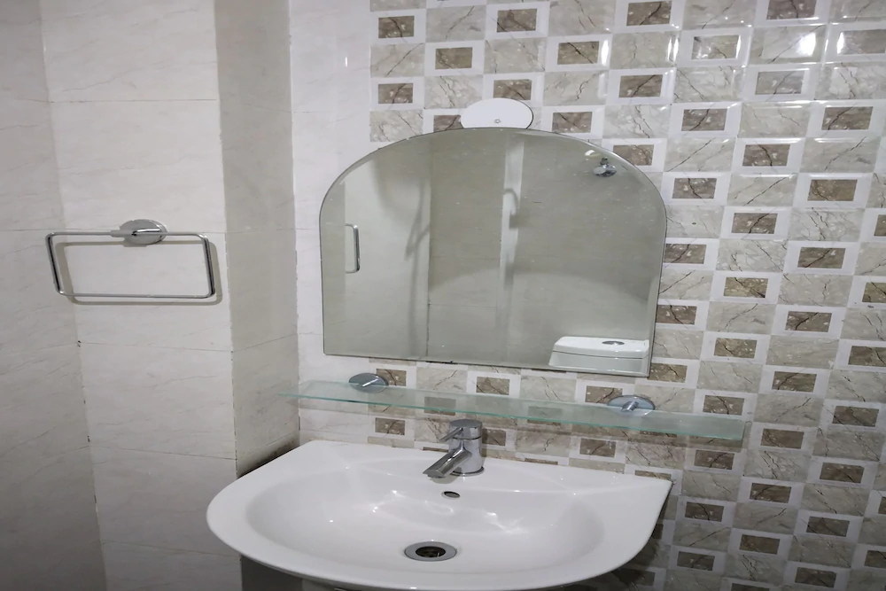 Hotel Mahadev Inn by OYO Rooms