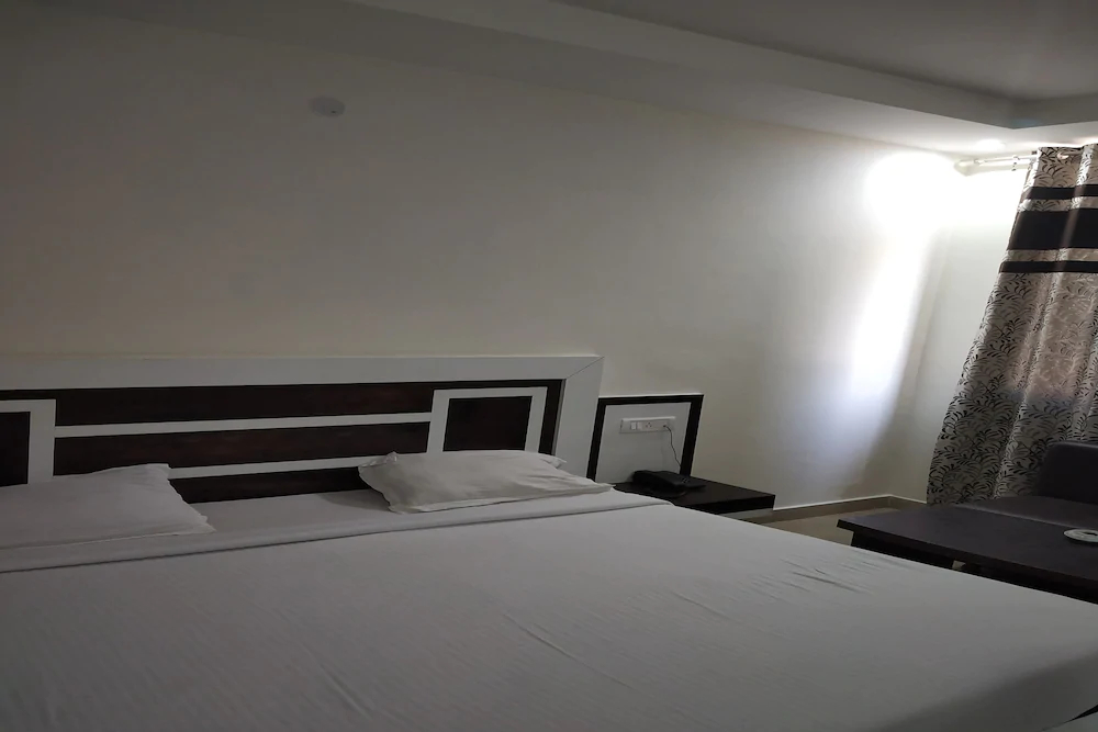 Hotel Mahadev Inn by OYO Rooms