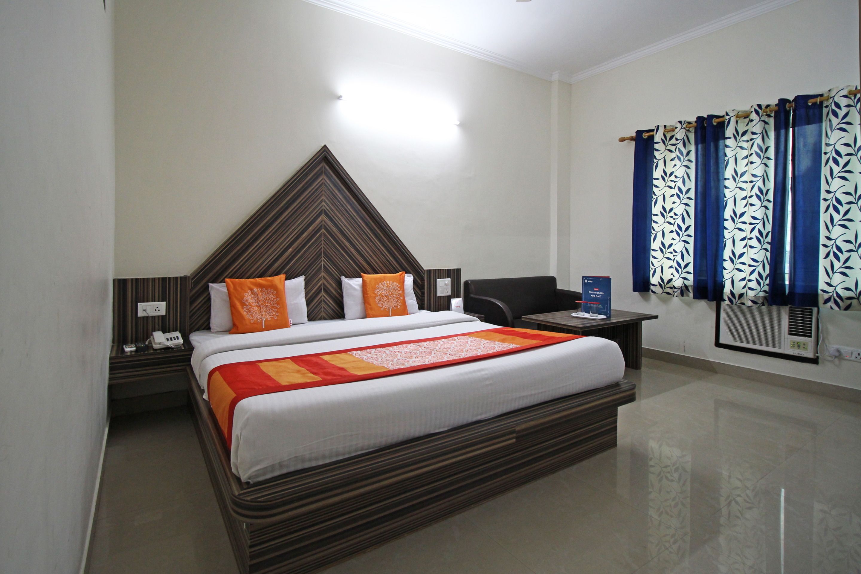 Hotel Reddison Square by OYO Rooms