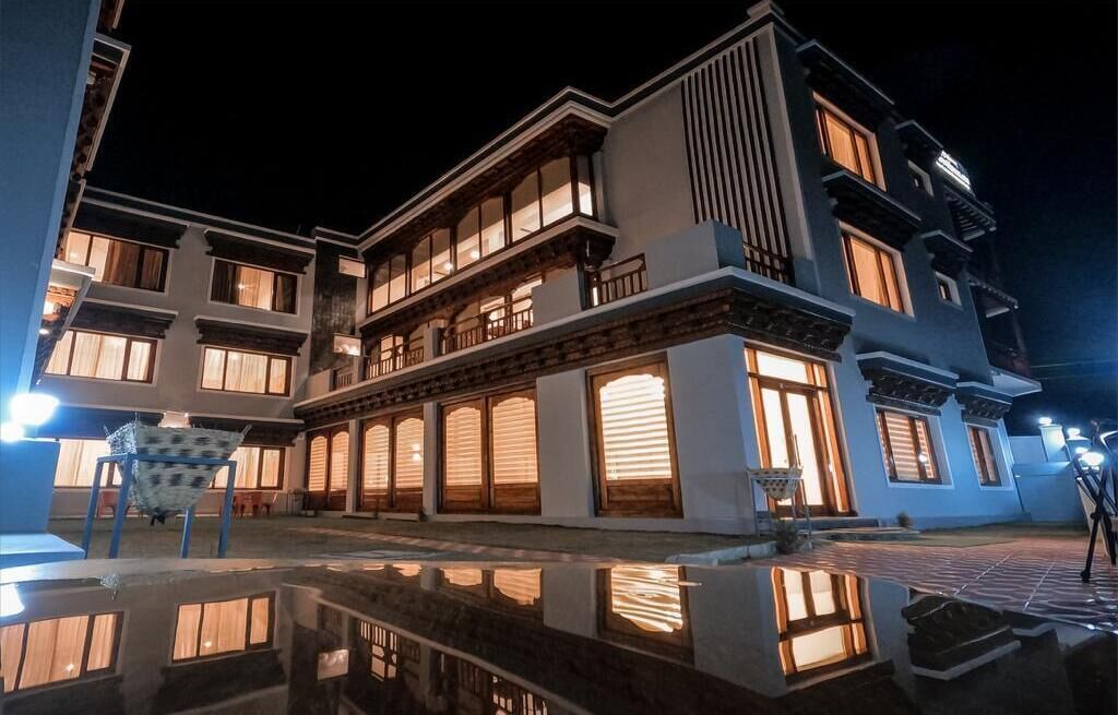 Crown Himalaya Hotel