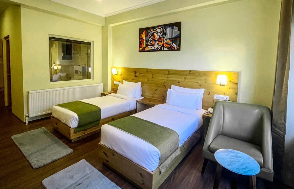 Crown Himalaya Hotel