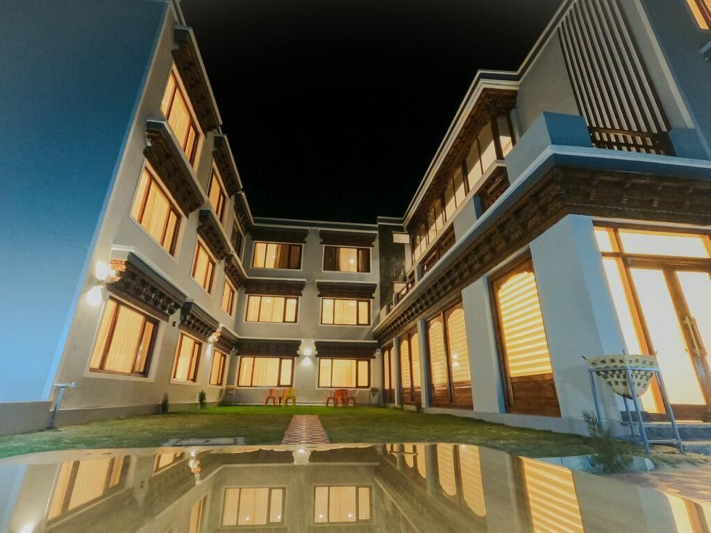 Crown Himalaya Hotel