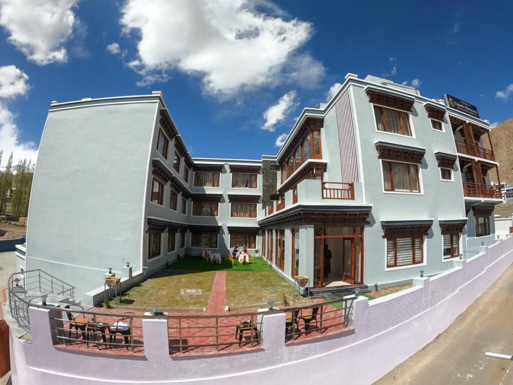 Crown Himalaya Hotel