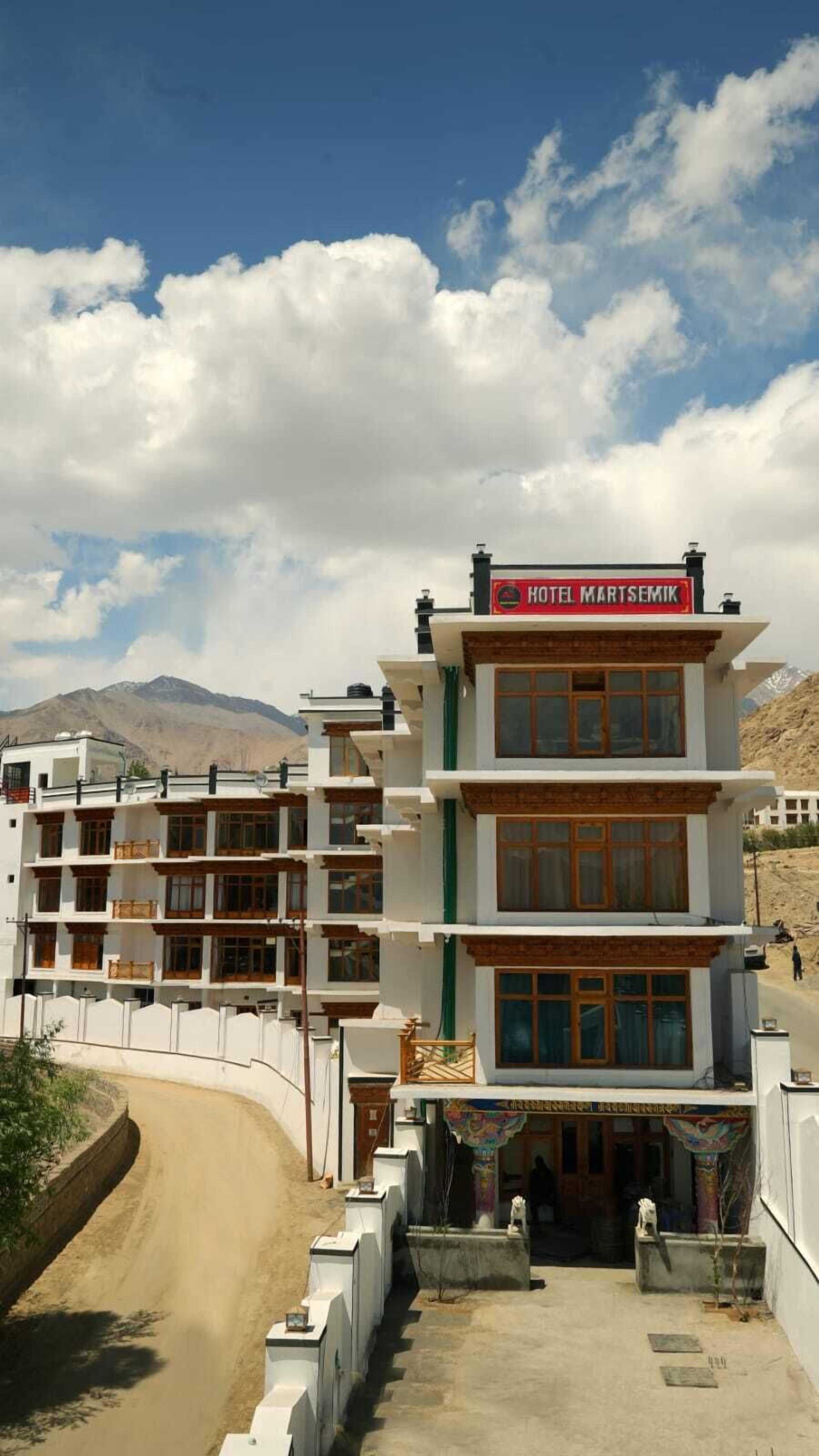 Hotel Martsemik Leh