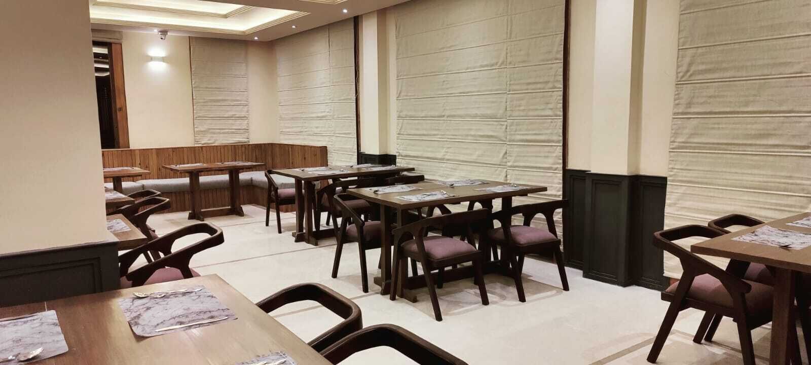 Hotel Zimskhang Villa