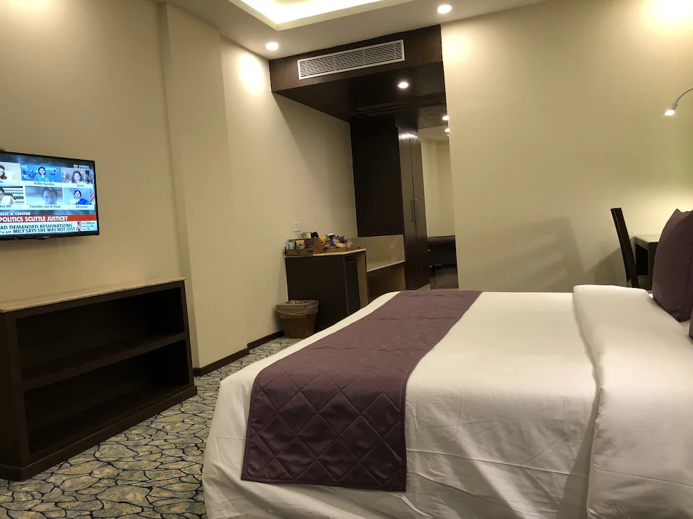 The Chinar Resort & Spa
