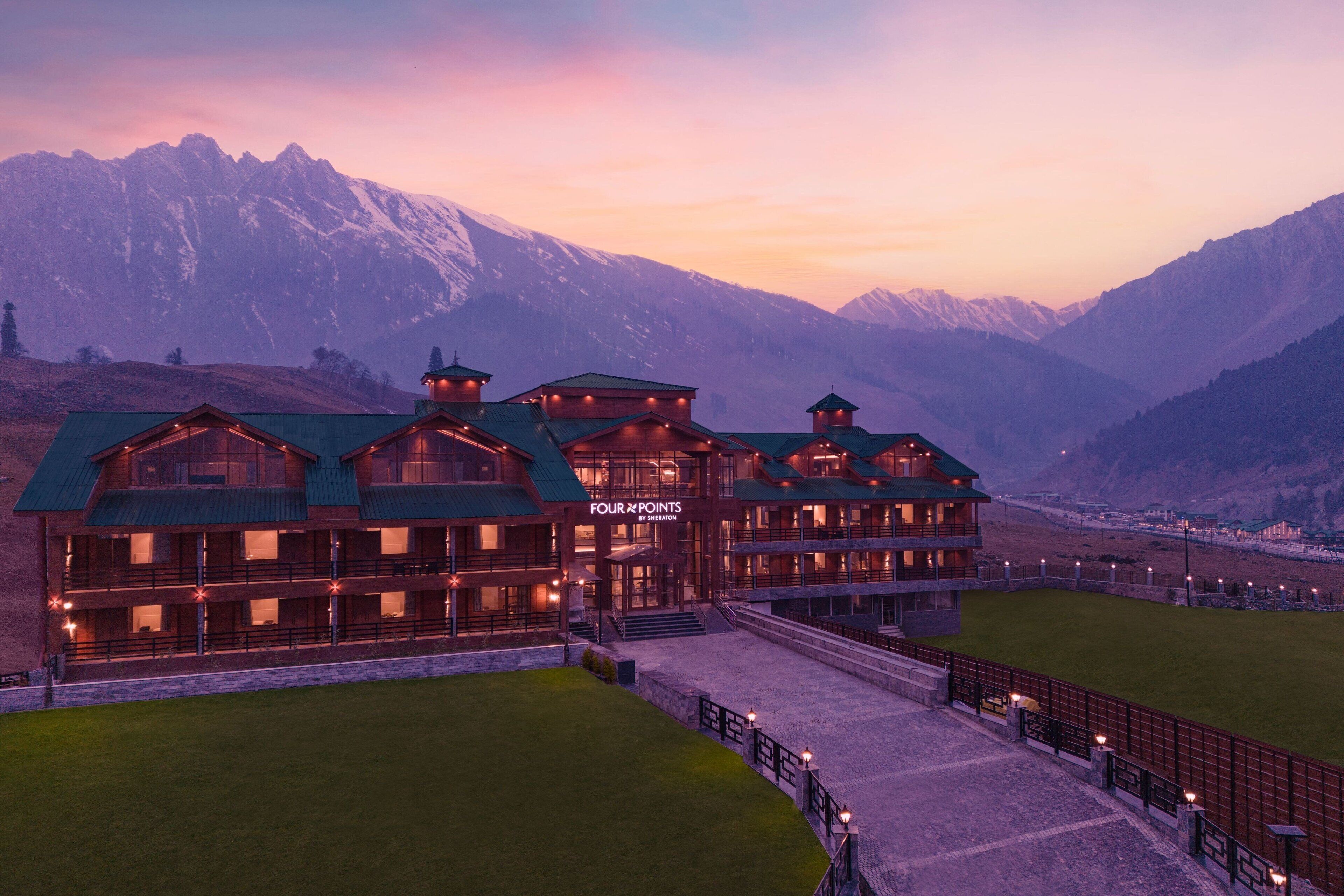 Four Points By Sheraton Sonmarg Resort