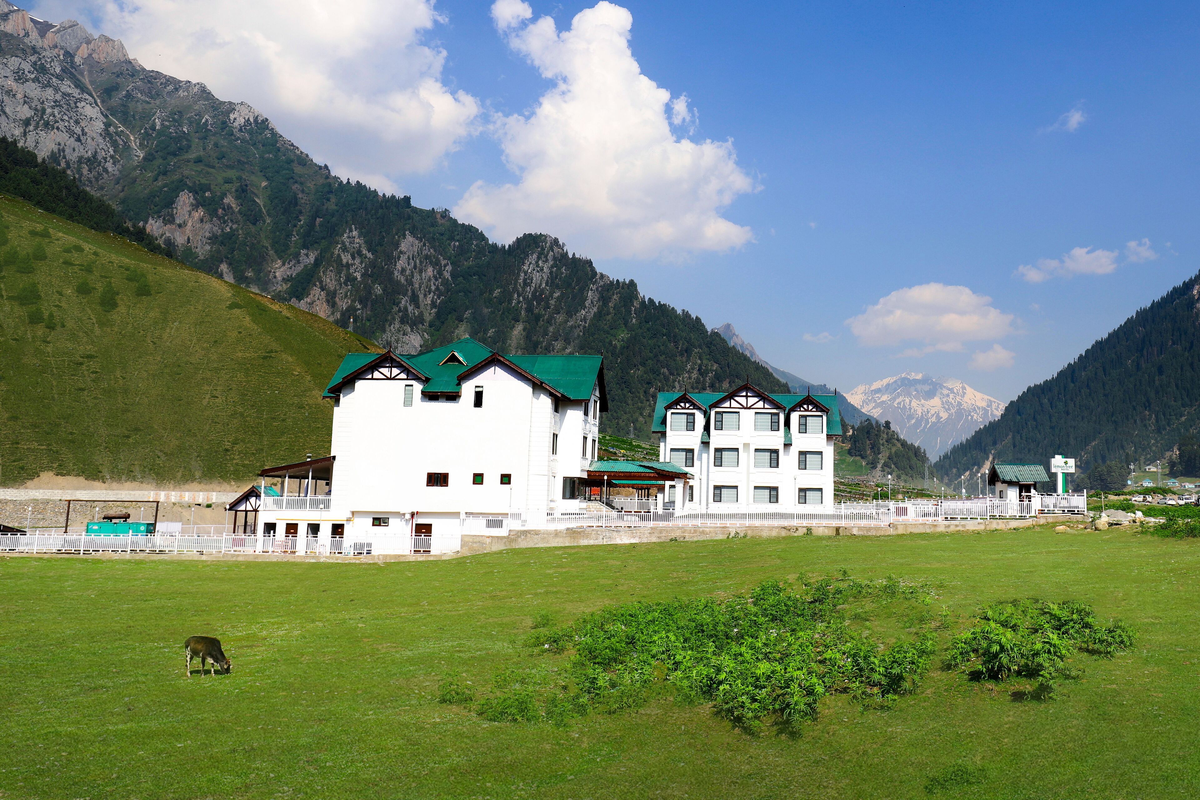 Lemon Tree Hotel Sonamarg