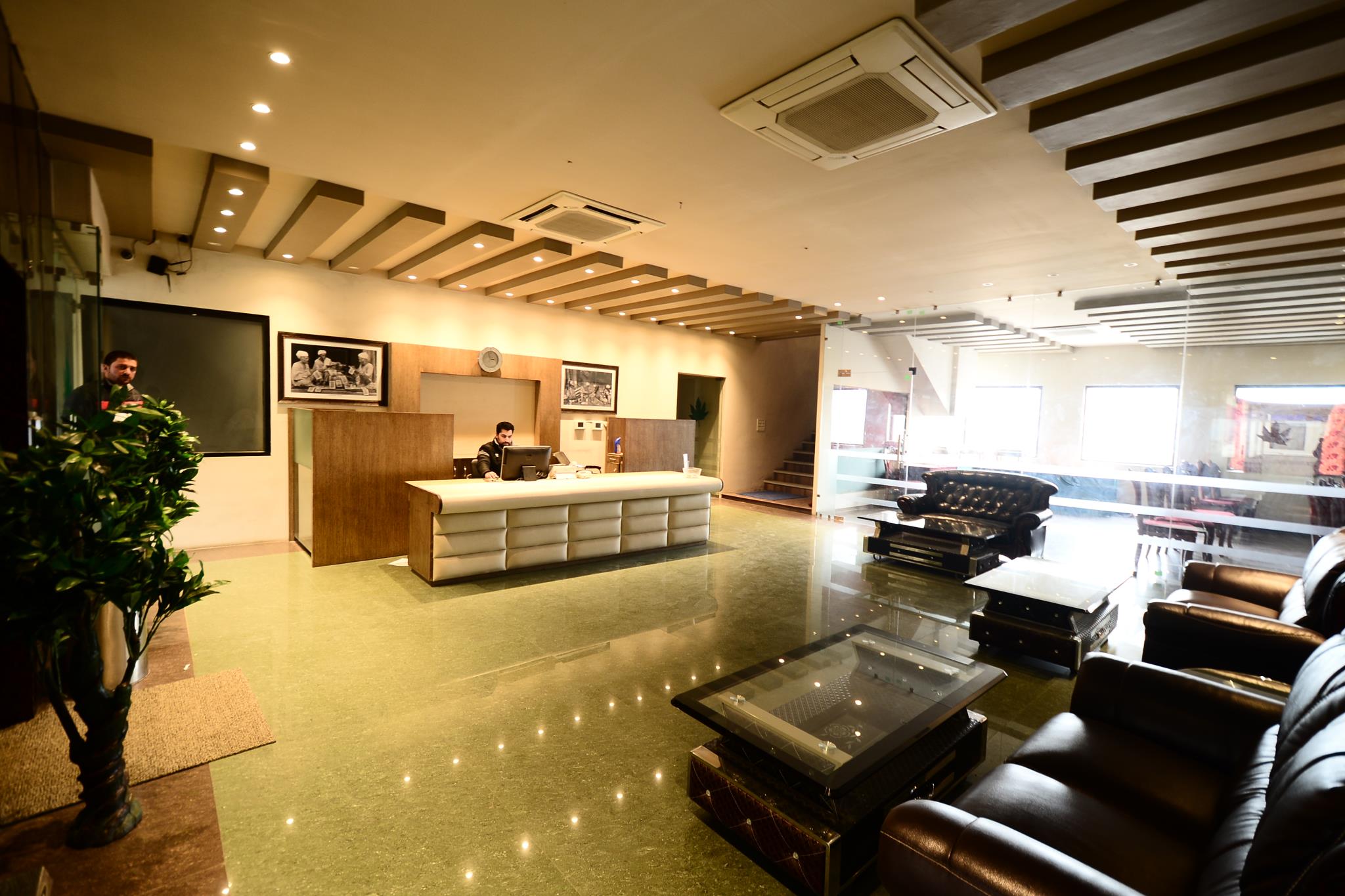Aksa Hotel