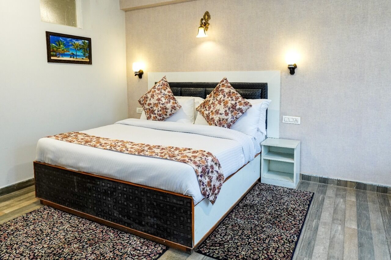 Click Hotel Tulian