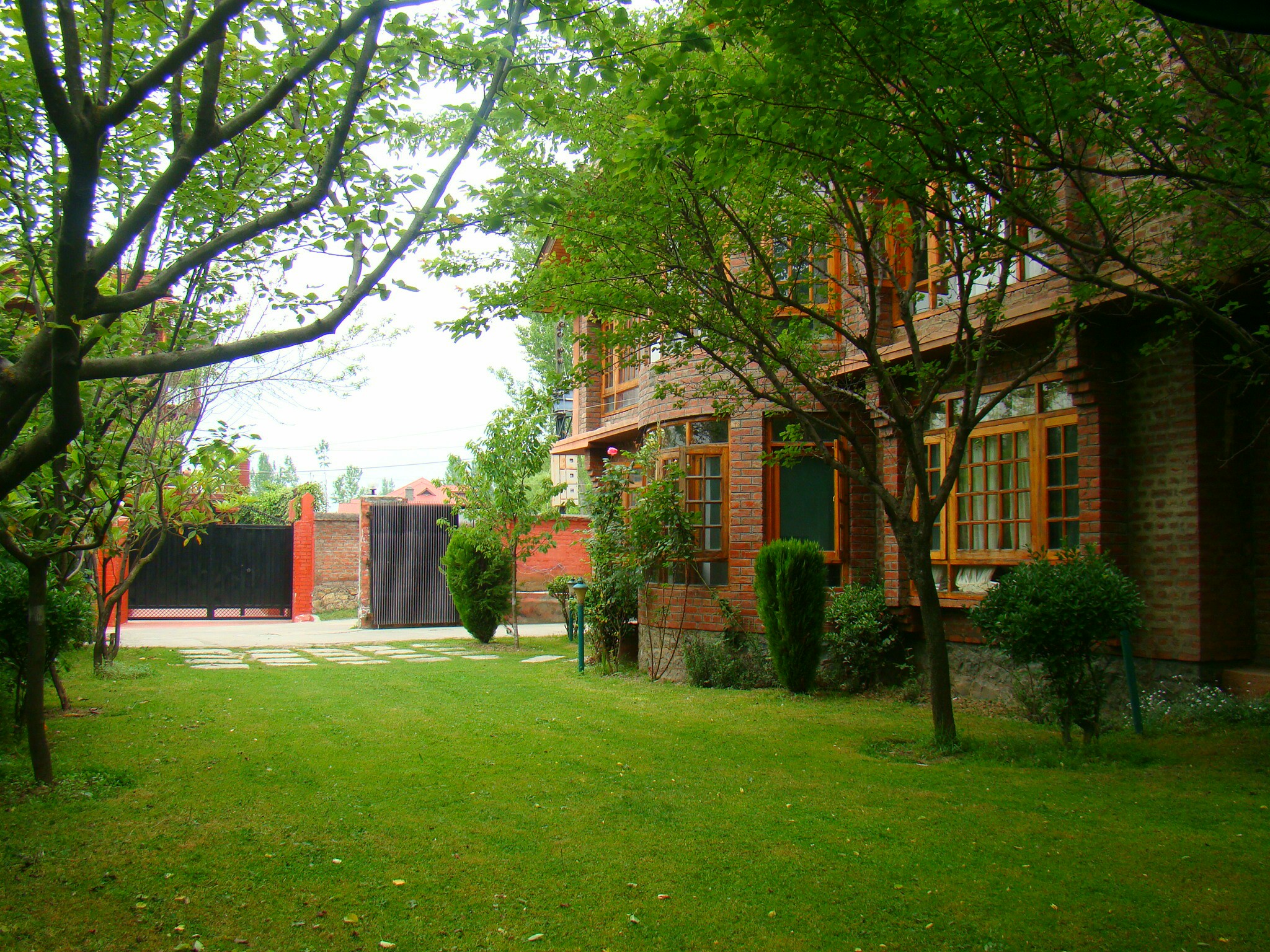 Hillscape Inn