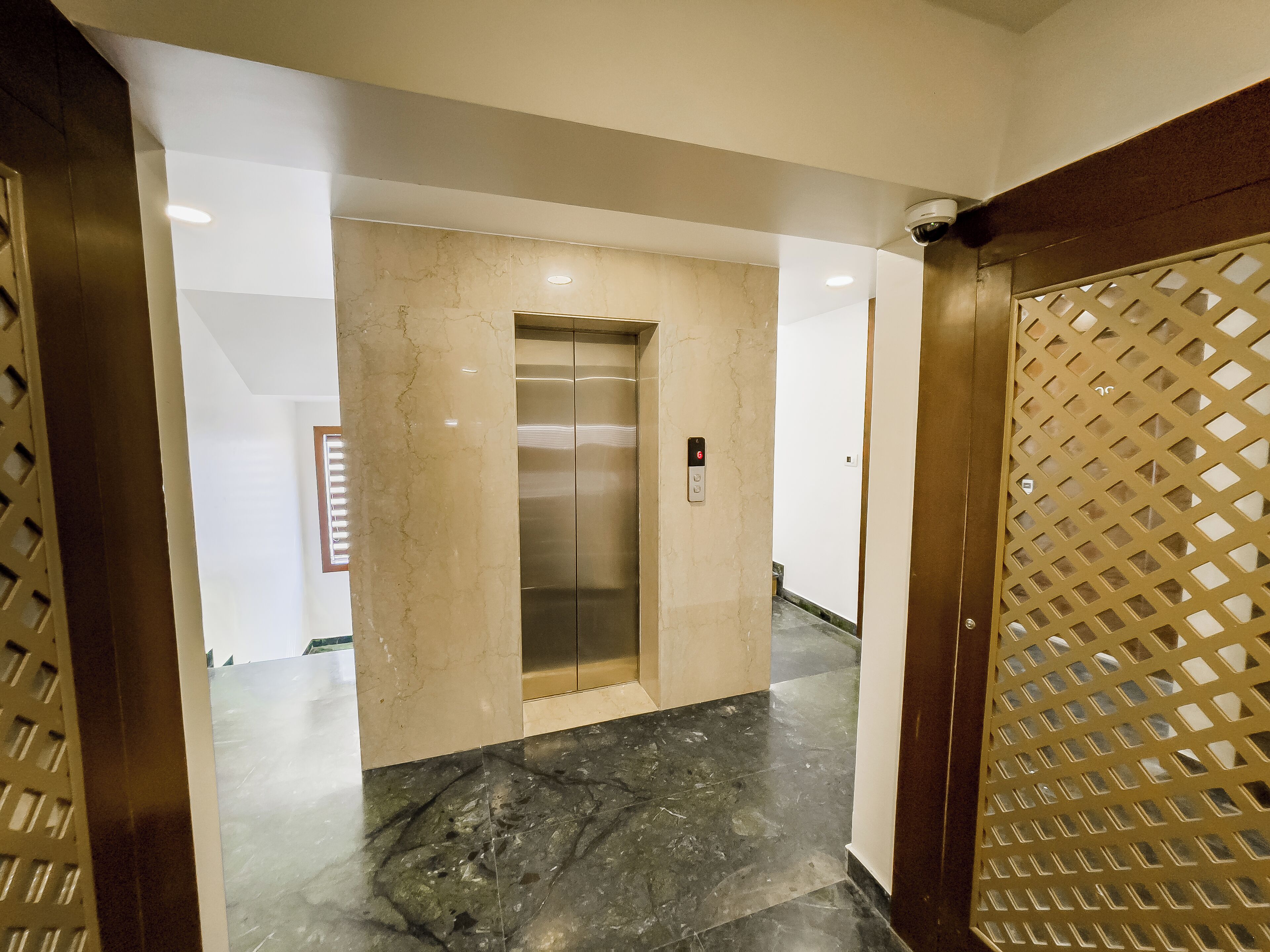 Hotel Paisley Palace