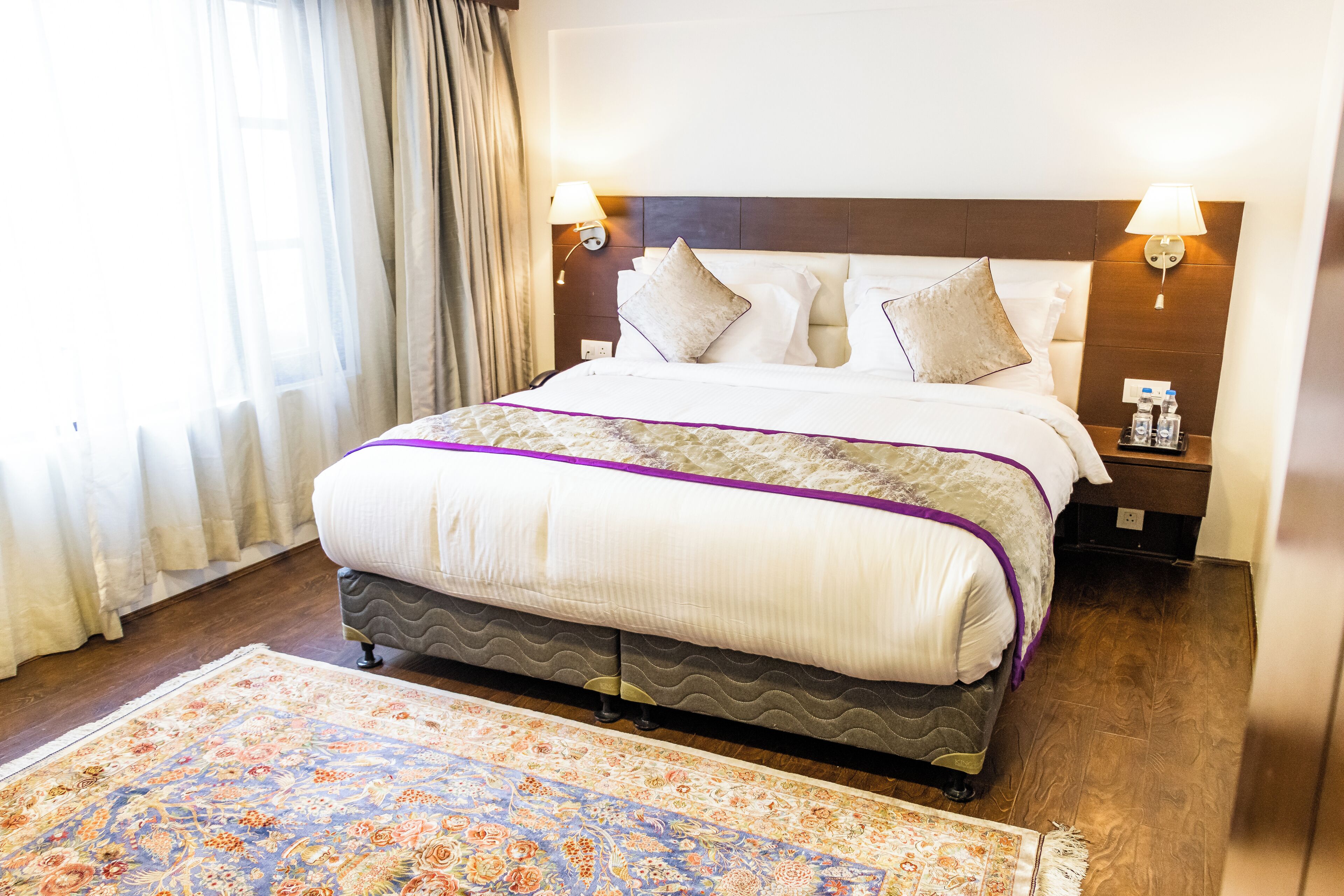 Hotel Paisley Palace