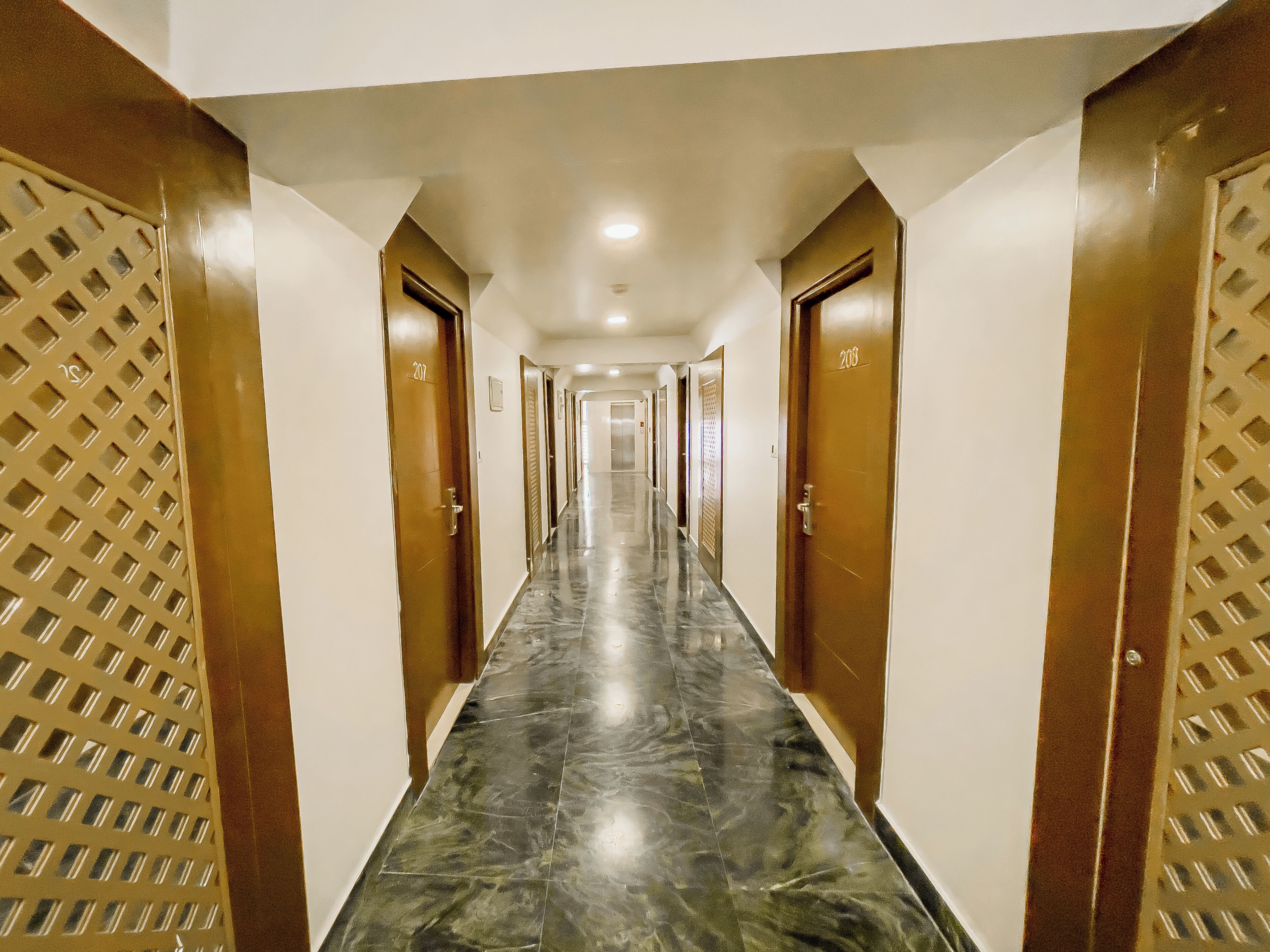 Hotel Paisley Palace