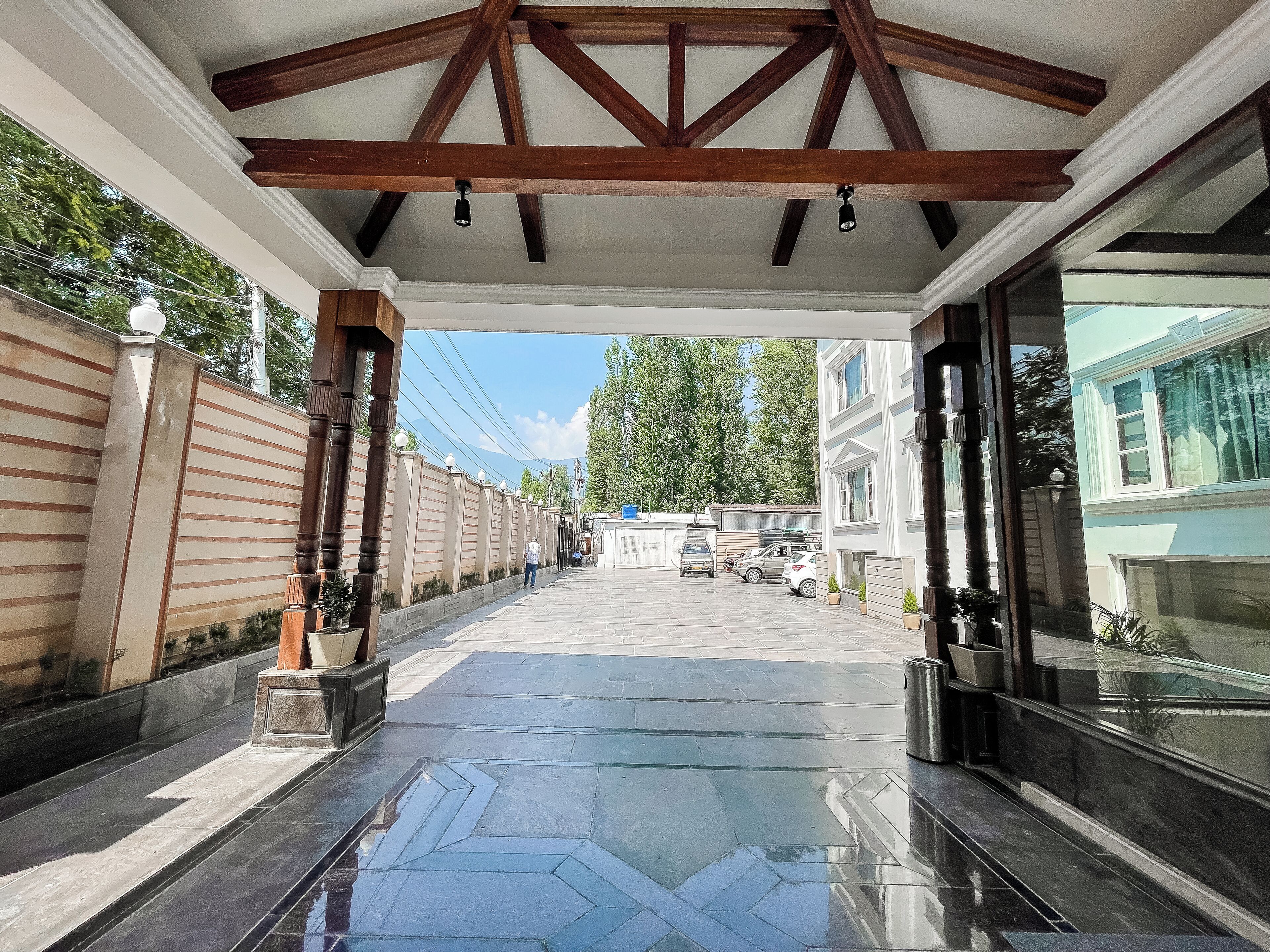 Hotel Paisley Palace