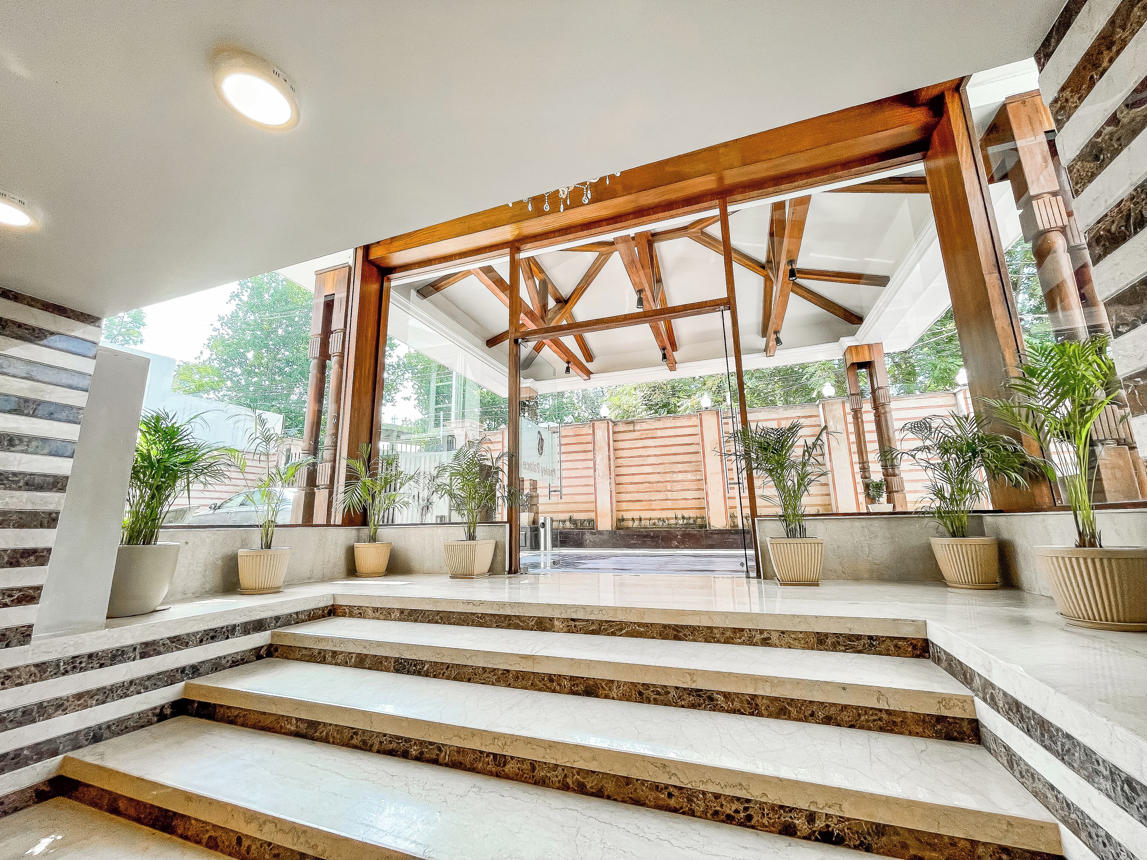 Hotel Paisley Palace