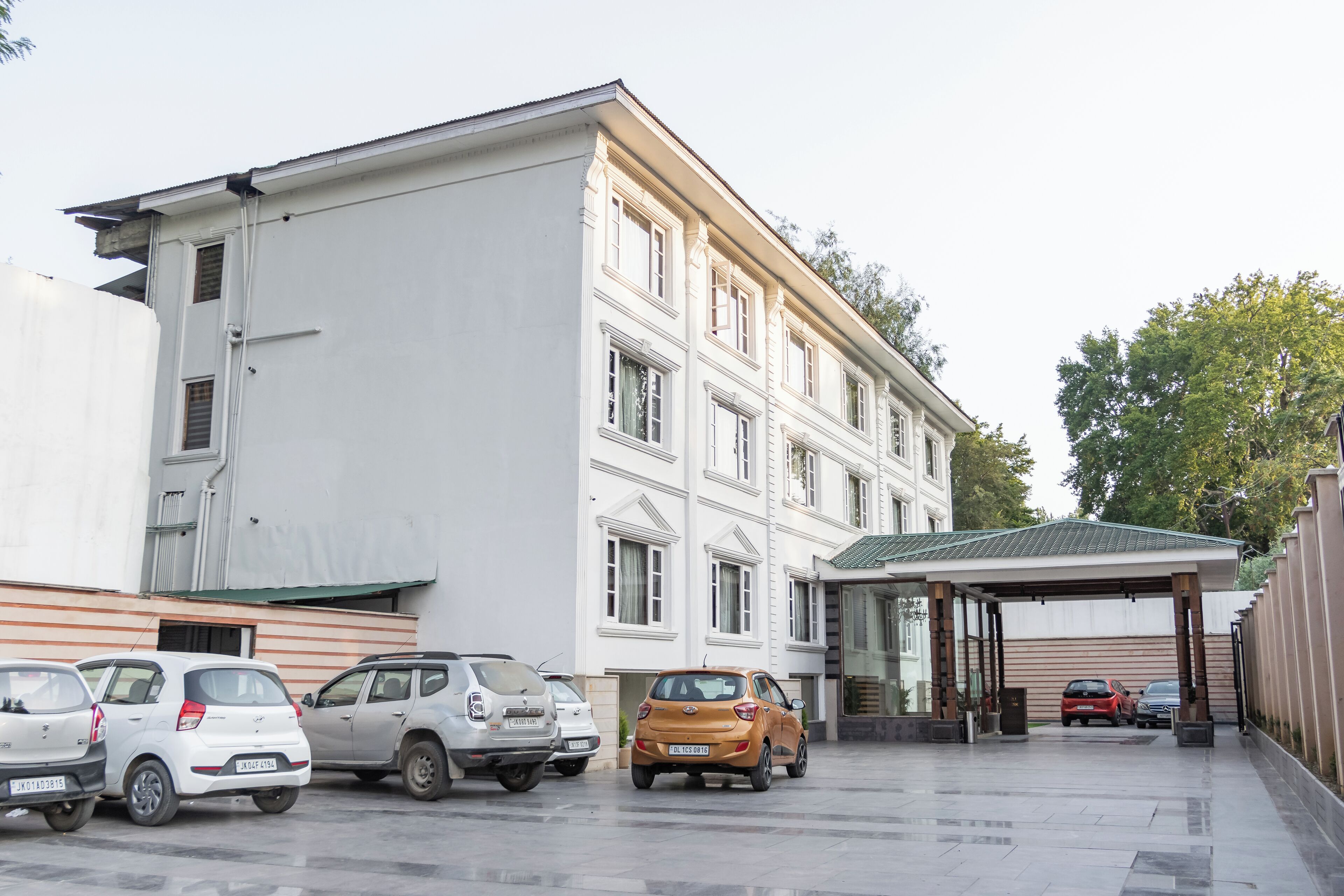 Hotel Paisley Palace