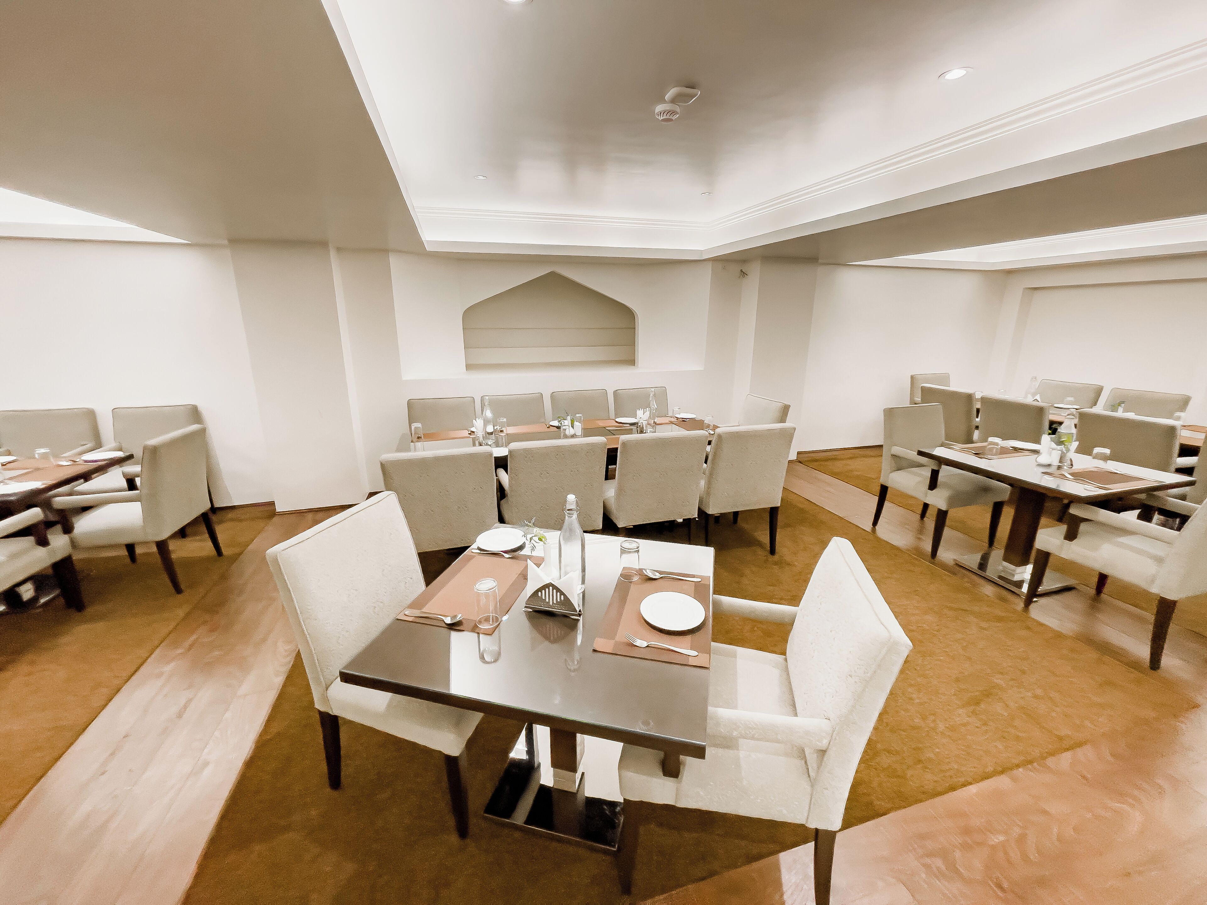 Hotel Paisley Palace